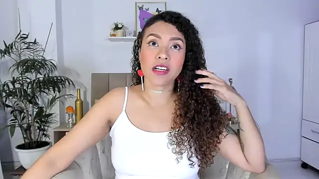 Snapshot of Zoe_Gruber chatting on 02.11.26 Zoe Gruber online show from 02.11.26