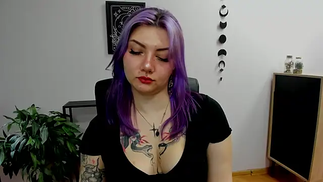 Snapshot of GabbiePerfect chatting on 12.29.24 GabbiePerfect online show from 12.29.24