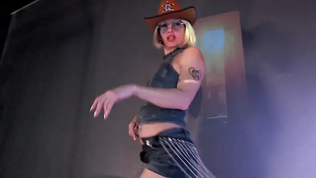 Dorothy Meyer online show from 02.06.25