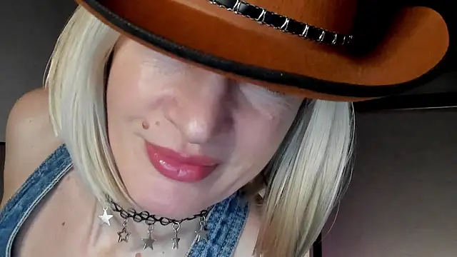 Dorothy Meyer online show from 02.27.25