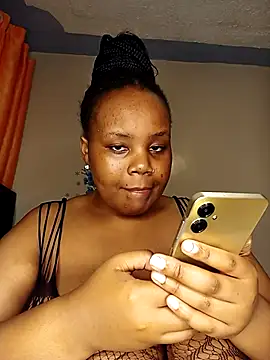 Snapshot of SexyTamarah chatting on 10.20.25 SexyTamarah online show from 10.20.25