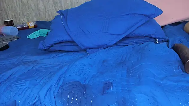 Snapshot of violett_lo chatting on 01.31.25 violett lo online show from 01.31.25