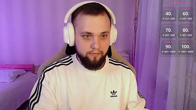 Snapshot of ChillyXO chatting on 01.13.26 ChillyXO online show from 01.13.26