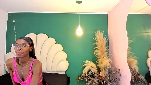 Snapshot of bonieklent chatting on 01.10.25 bonieklent online show from 01.10.25