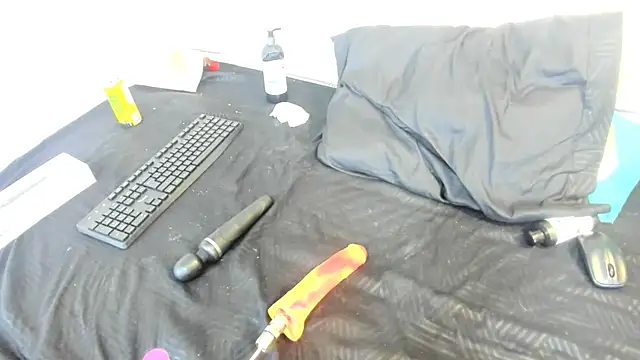 Snapshot of bonieklent chatting on 01.14.25 bonieklent online show from 01.14.25