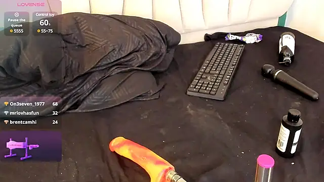 Snapshot of bonieklent chatting on 01.27.25 bonieklent online show from 01.27.25