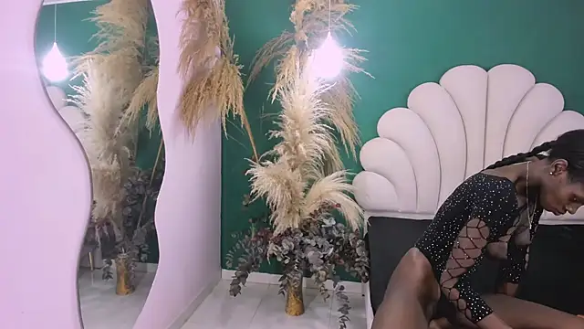 Snapshot of bonieklent chatting on 02.16.25 bonieklent online show from 02.16.25