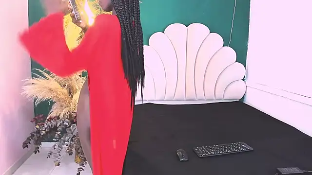 Snapshot of bonieklent chatting on 03.19.25 bonieklent online show from 03.19.25