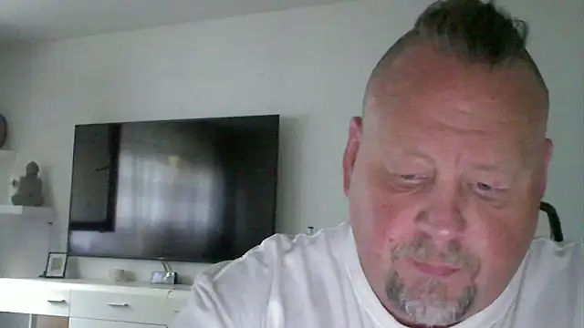 Snapshot of pimmelmann3 chatting on 04.29.26 pimmelmann3 online show from 04.29.26