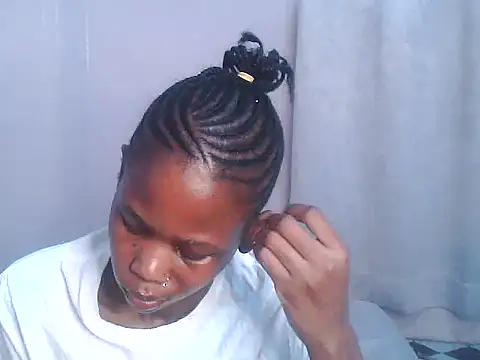 Snapshot of SexxyTerry chatting on 10.25.25 SexxyTerry online show from 10.25.25