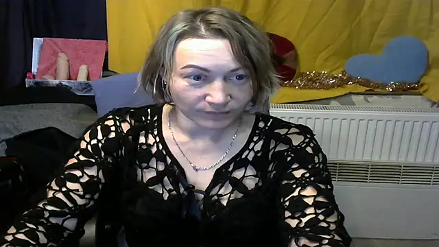 wLESLYMOSw online show from 01.08.25