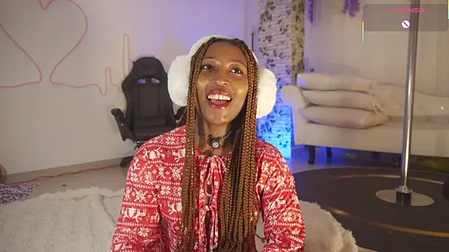 Snapshot of EmmaSanzz_ chatting on 12.22.25 EmmaSanzz online show from 12.22.25