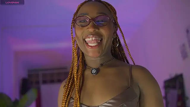 Snapshot of EmmaSanzz_ chatting on 03.01.26 EmmaSanzz online show from 03.01.26