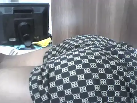 TOP SHEE07 online show from 02.25.25