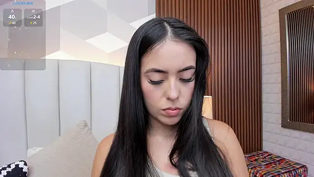 Julietasantos   online show from 09.09.25