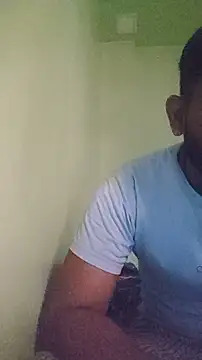 Snapshot of Desi69emd chatting on 05.14.26 Desi69emd online show from 05.14.26