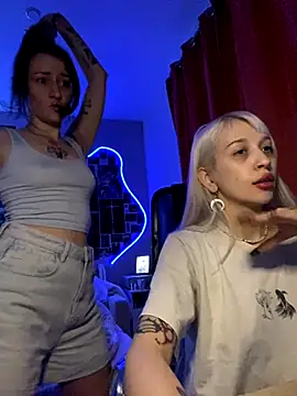 Dooubletroublee online show from 10.05.25