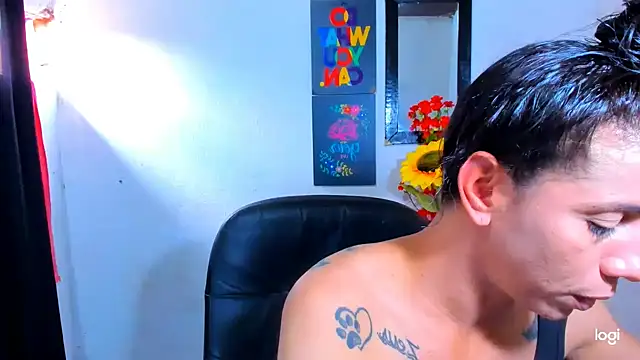 Snapshot of juanblakbigcock chatting on 02.18.26 juanblakbigcock online show from 02.18.26