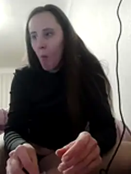 emeli moon online show from 12.15.25