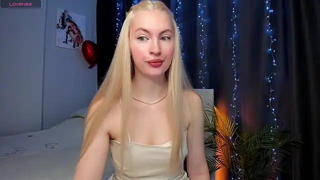 Snapshot of Kimmy_powell chatting on 11.05.25 Kimmy powell online show from 11.05.25