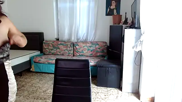 Snapshot of danasantoreal chatting on 06.19.26 danasantoreal online show from 06.19.26
