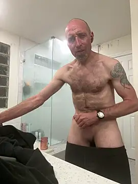 El Gizmo online show from 10.21.25