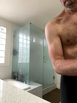 El Gizmo online show from 11.13.25