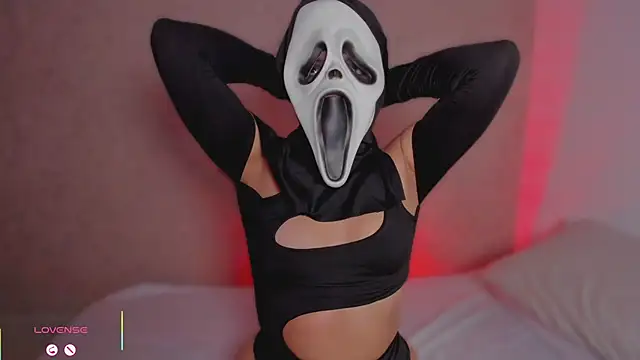 Snapshot of hanna_lee02 chatting on 10.29.25 hanna lee02 online show from 10.29.25