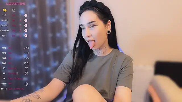 AnastasiaSun online show from 10.18.25