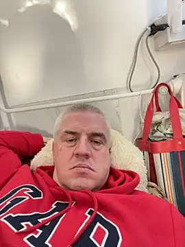 Snapshot of Evolite123 chatting on 11.07.25 Evolite123 online show from 11.07.25