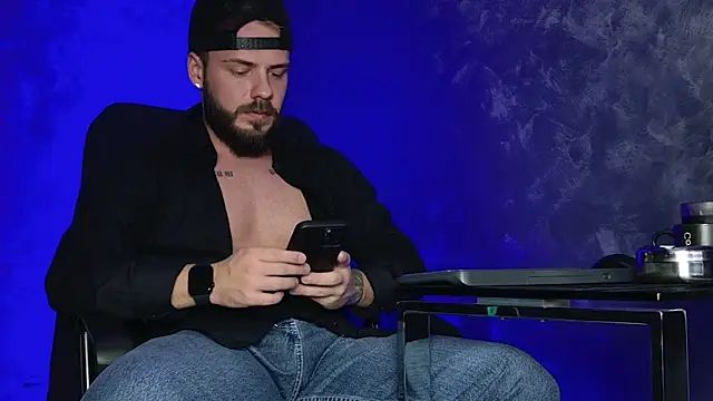 juliusmasters online show from 12.21.25