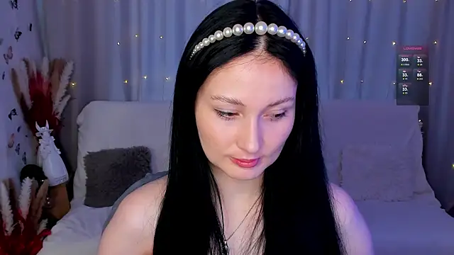 Snapshot of LisaMooore chatting on 01.08.25 LisaMooore online show from 01.08.25