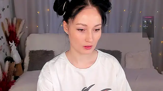 Snapshot of LisaMooore chatting on 02.15.25 LisaMooore online show from 02.15.25