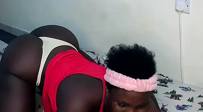 queen lov online show from 03.16.25