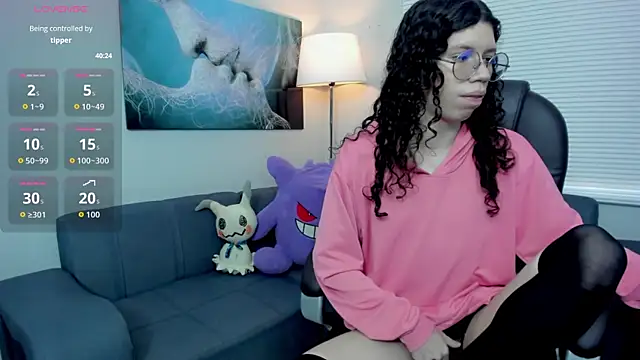 Snapshot of Angel_Dust18 chatting on 10.19.25 Angel Dust18 online show from 10.19.25