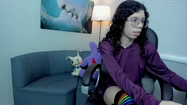 Snapshot of Angel_Dust18 chatting on 11.07.25 Angel Dust18 online show from 11.07.25