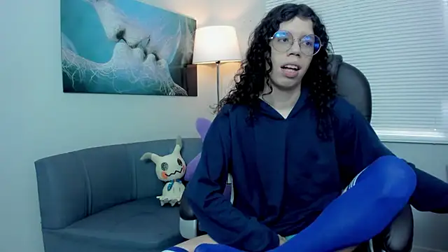 Snapshot of Angel_Dust18 chatting on 11.15.25 Angel Dust18 online show from 11.15.25