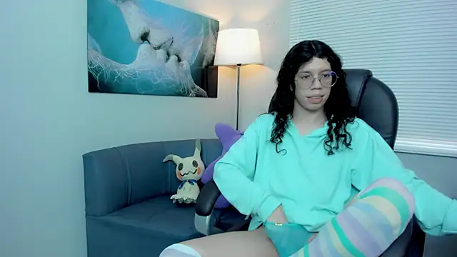 Angel Dust18 online show from 11.21.25