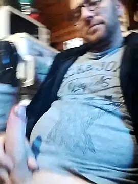 tomee83 online show from 10.19.25