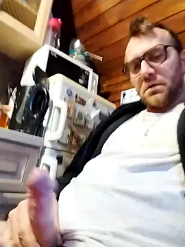 tomee83 online show from 01.07.26