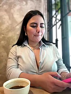 sukhakunis1 online show from 10.12.25