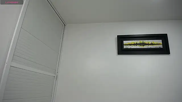 Snapshot of dayadubey_ chatting on 02.14.25 dayadubey online show from 02.14.25