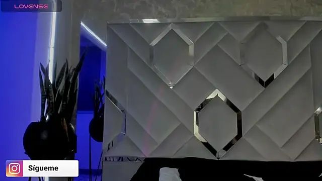 Sara Foxx1 online show from 10.16.25