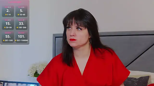 BellaHillss online show from 02.23.25