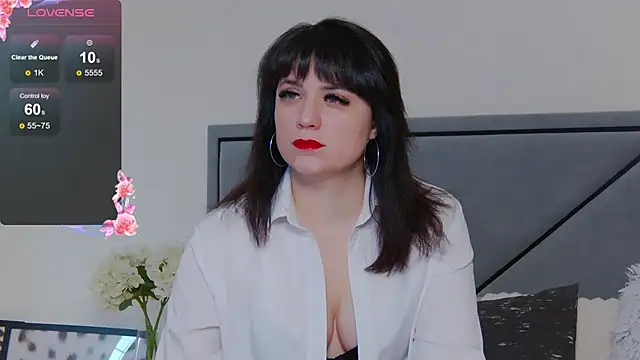 BellaHillss online show from 03.04.25