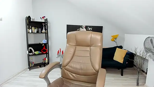 Snapshot of MelissaWiliam chatting on 02.11.25 MelissaWiliam online show from 02.11.25