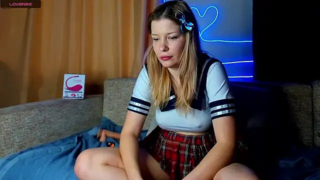 Leila purr18 online show from 03.07.25