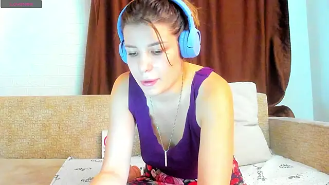 Leila purr18 online show from 09.15.25