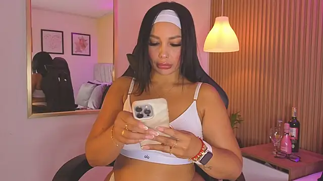 Snapshot of Dakota_diaz_ chatting on 11.12.25 Dakota diaz online show from 11.12.25