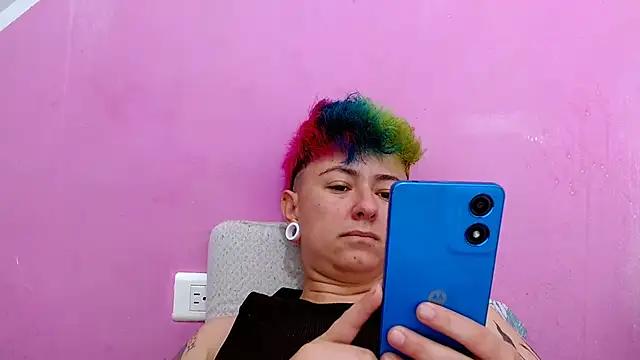 tomboyblue online show from 10.03.25